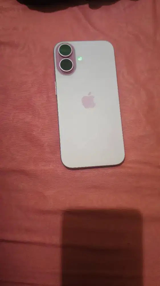 Hp iphone 16 baby pink