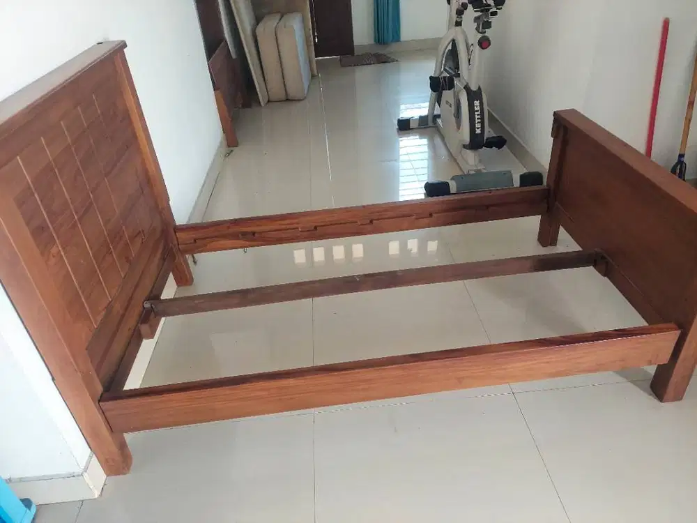 Tempat Tidur Bayi/Anak