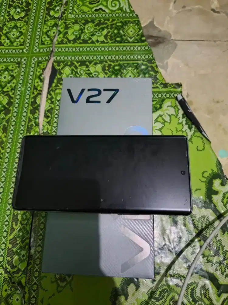 Second HP Vivo v27