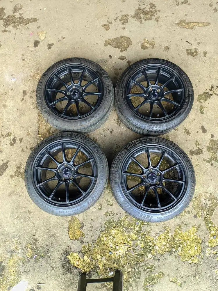 Velg Bekas Artka R17 PCD 5x114 lbr 8/8.5 et 35/42 & Ban Bekas