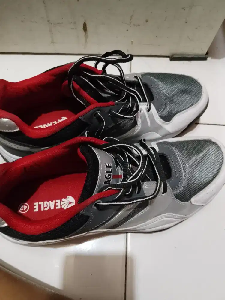 Sepatu like new