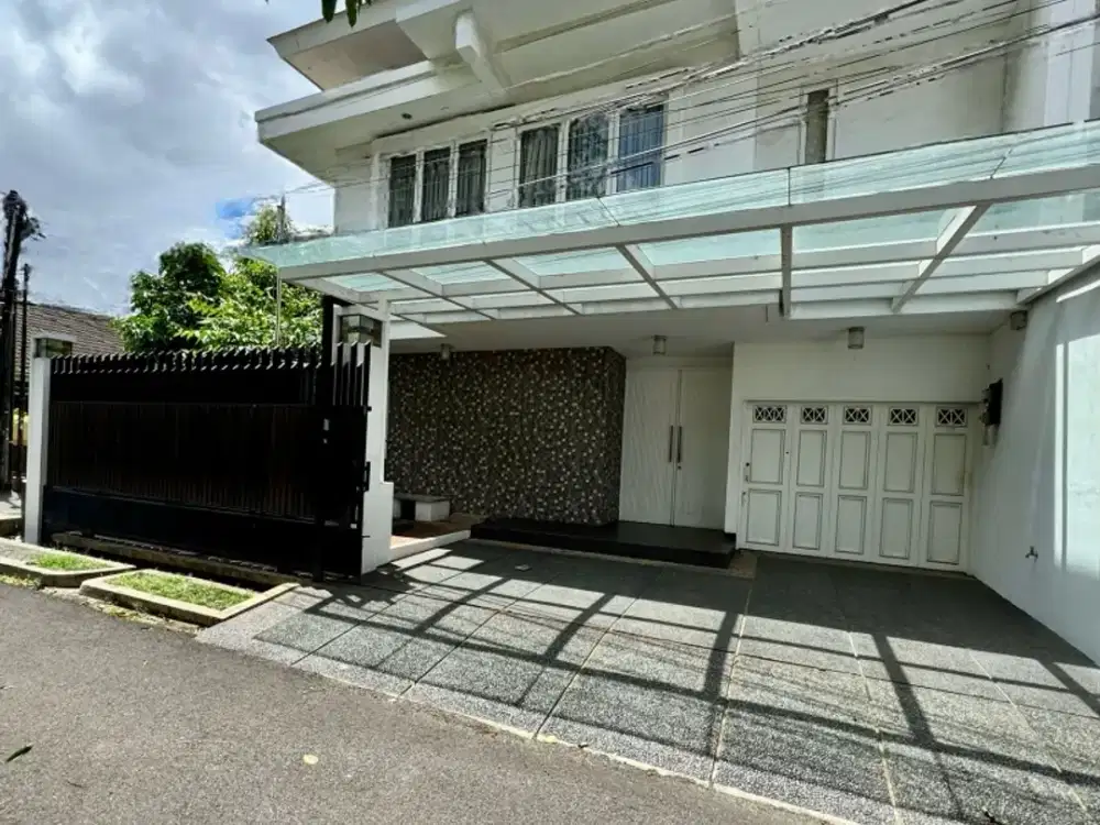 Dijual Rumah Mewah Hoek Taman Meruya Ilir Full Furnished