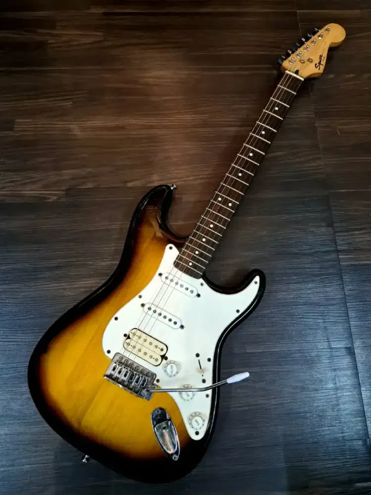 Squier Bullet Stratocaster HSS 2016