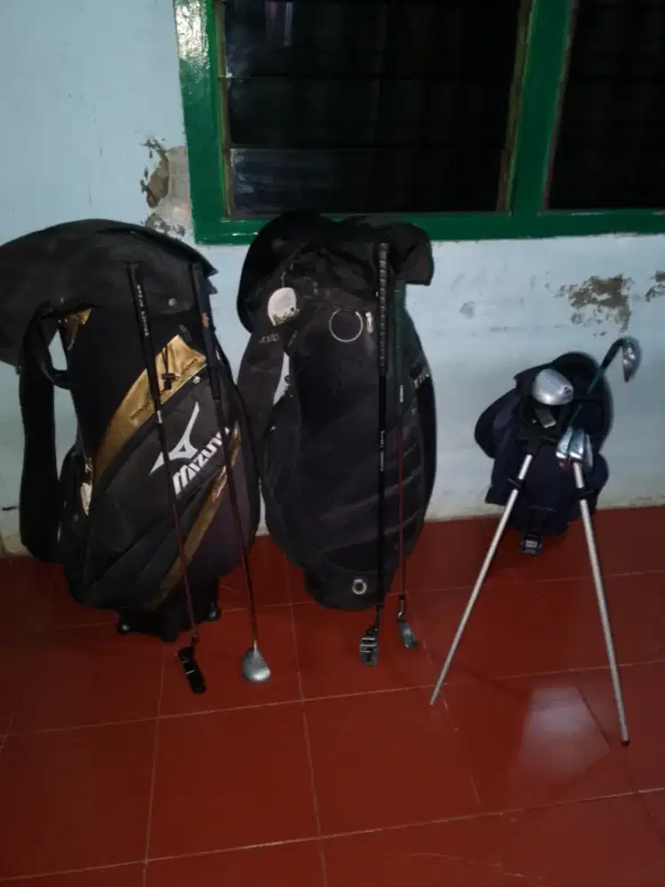 Jual stik golf semuanya borongan masih bagus