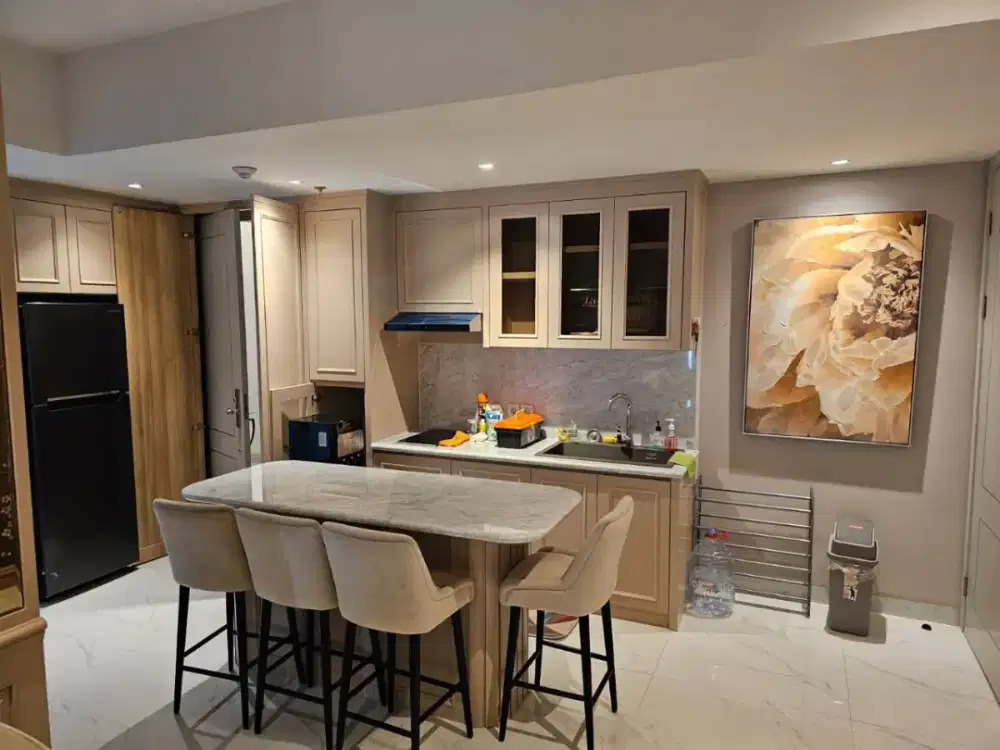 APARTEMEN LA VIZ PAKUWON MALL PRIVATE LIFT