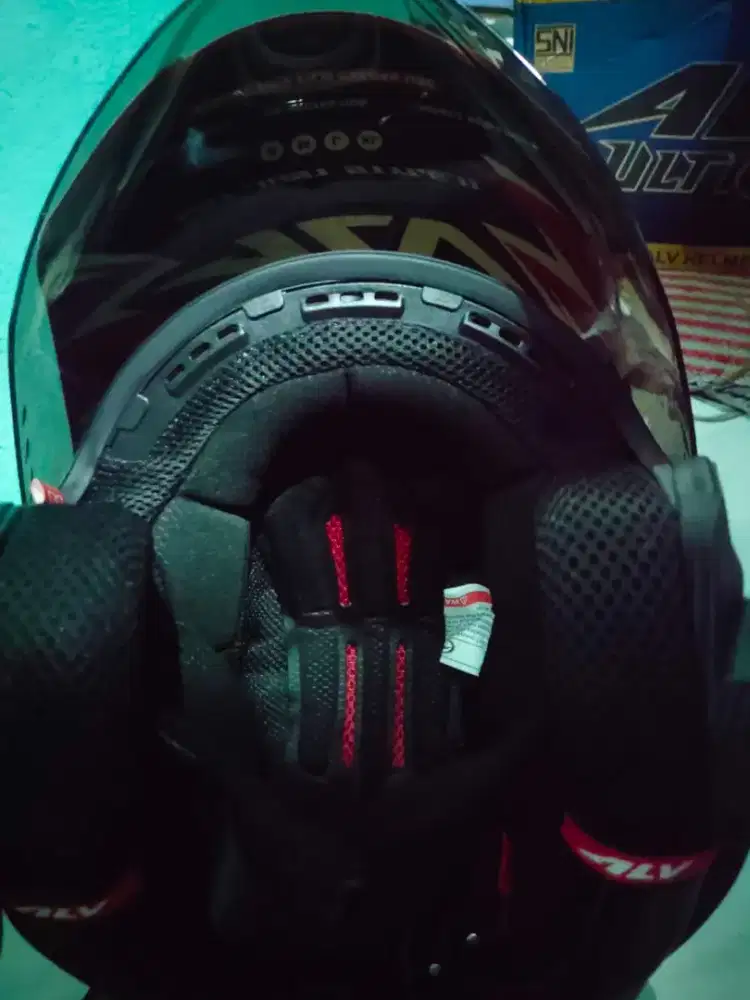 Helm alv fullface masih baru