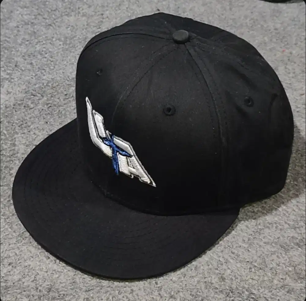 TOPI SNAPBACK NEW ERA ORIGINAL