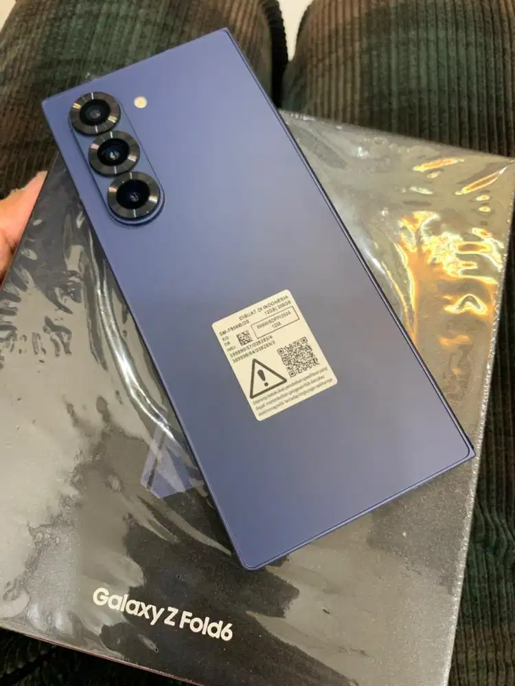 Samsung Z Fold 6 12/256gb likenew