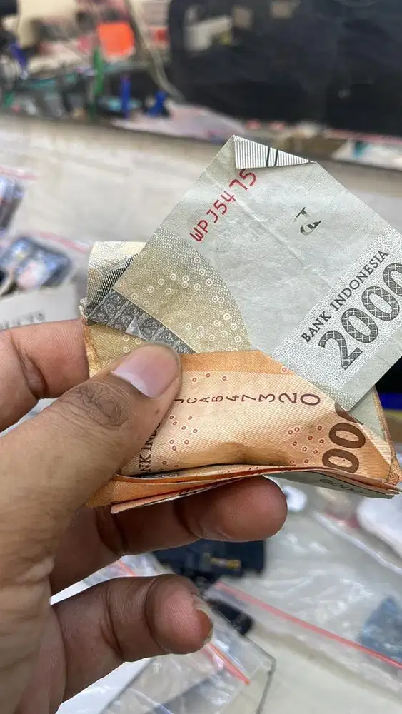 penjaga toko klontong