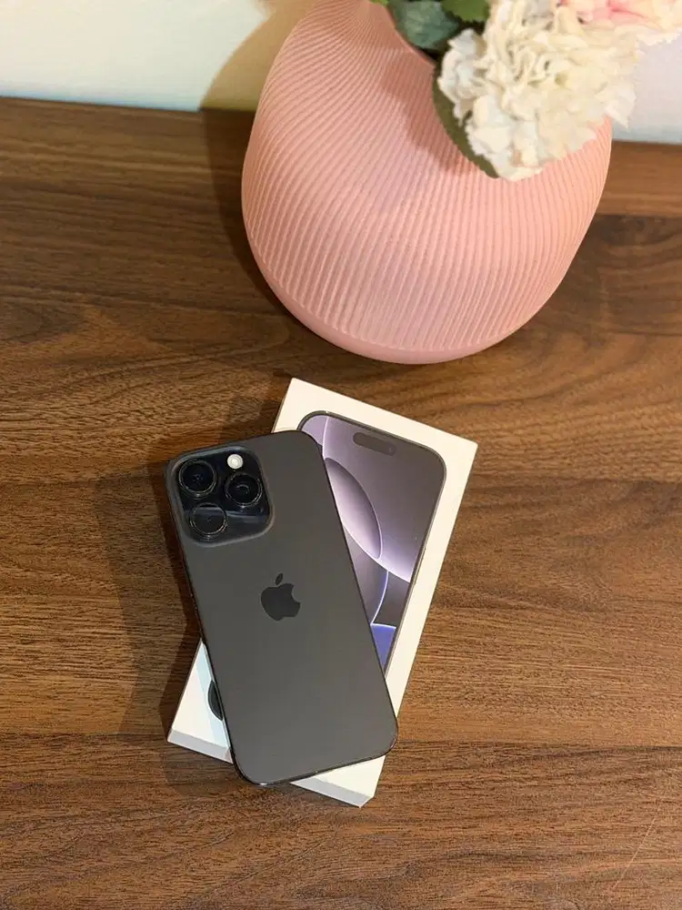 Dijual iPhone 16 Pro 512gb