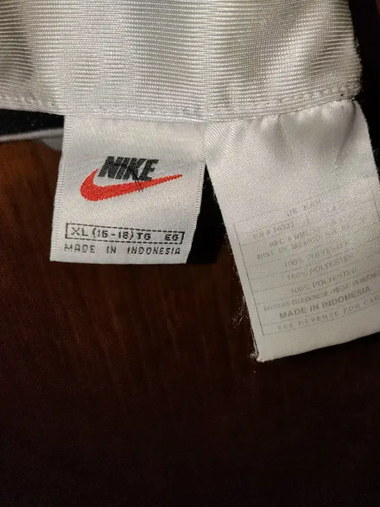 Baju kaos NIKE original