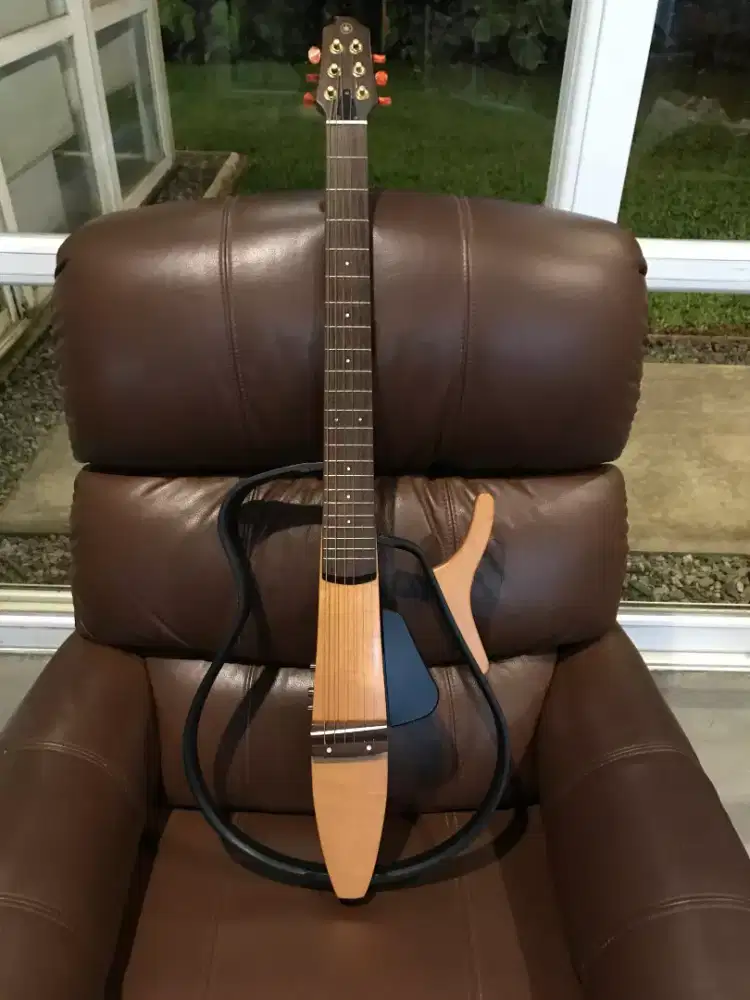 Yamaha silent gitar SLG-100S
