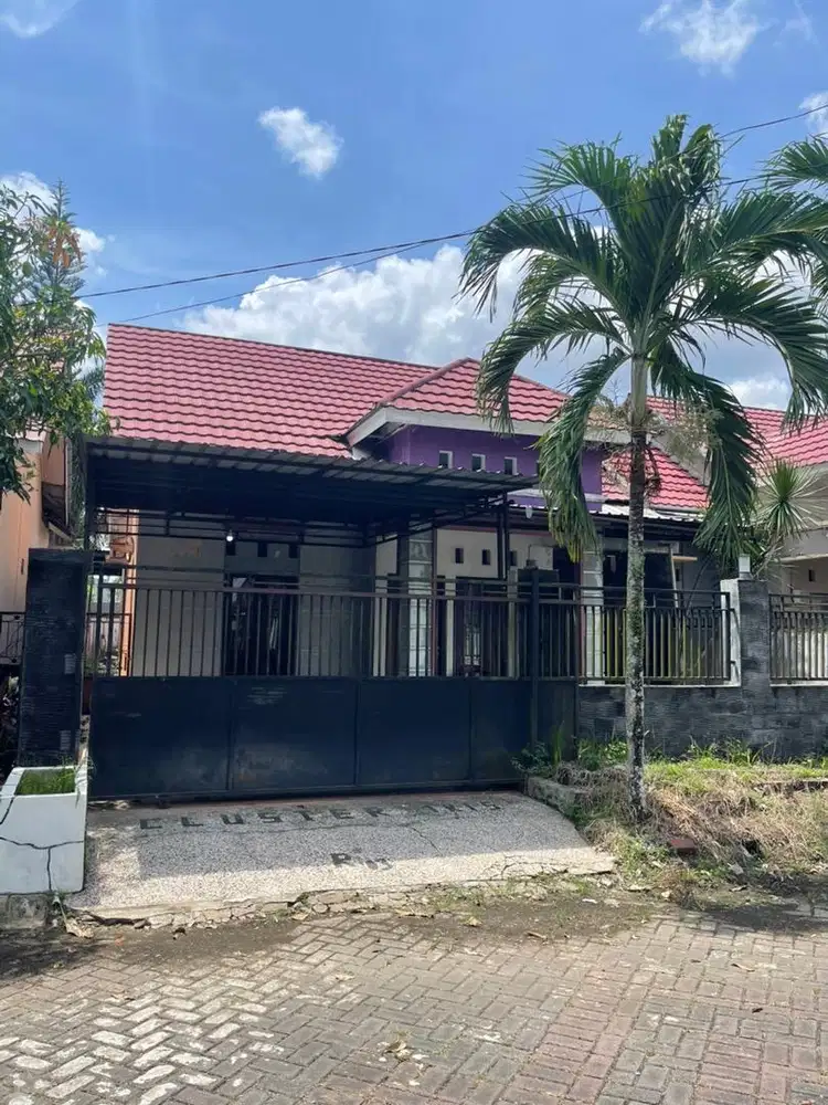 Siap Huni! Rumah Full Furnish Full AC mesin cuci KCG Hadap Taman, 24jt