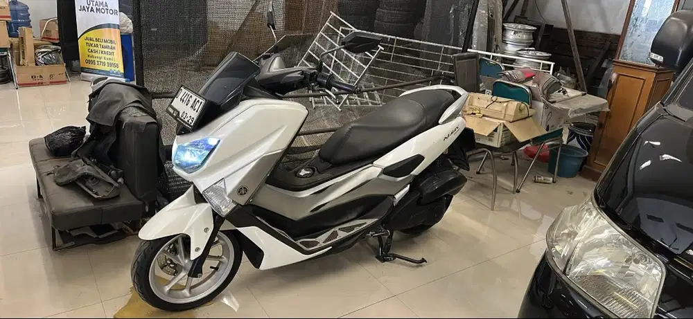 Nmax old 2019 putih motor yamaha matic bandung metik n max abs non
