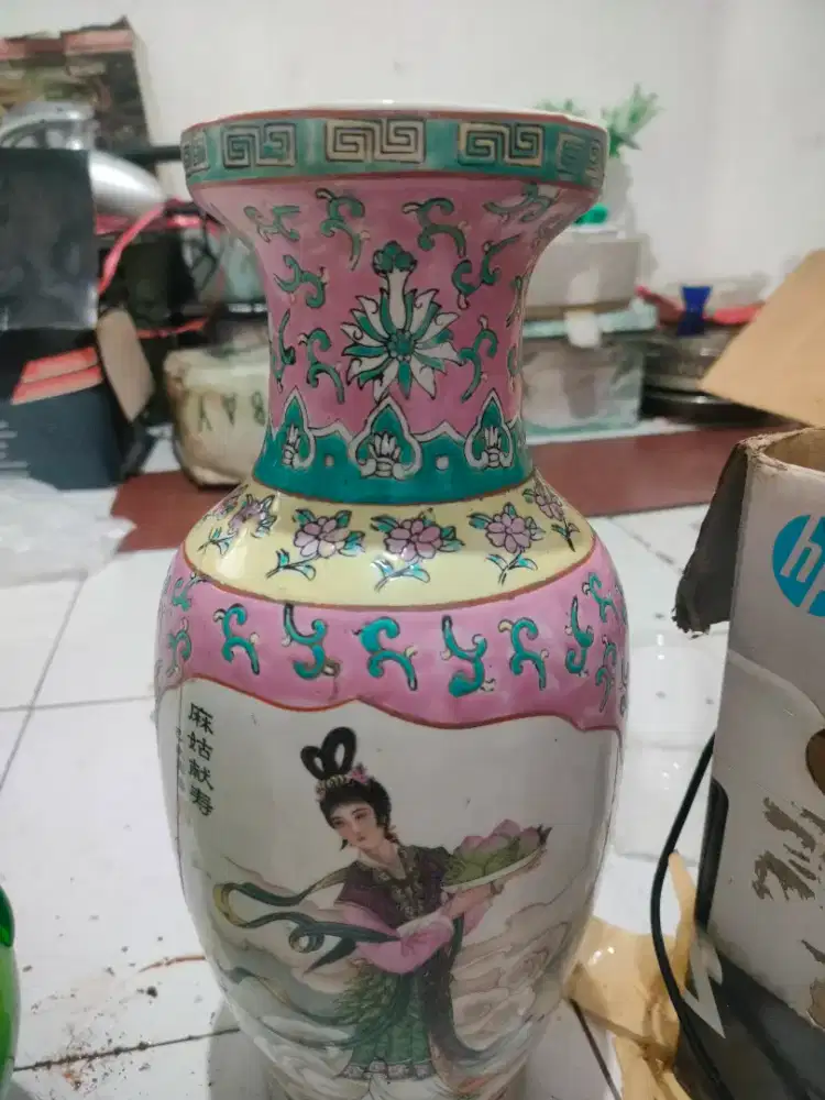 vas bunga porselen 2 sisi