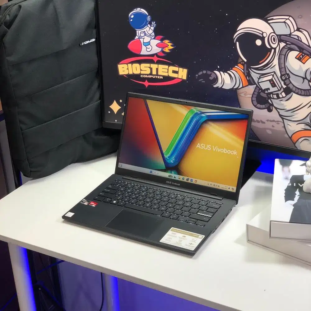 ASUS VIVOBOK GO AMD RYZEN 3-7320U RADEON GRAPHICS RAM 8GB SSD 512GB