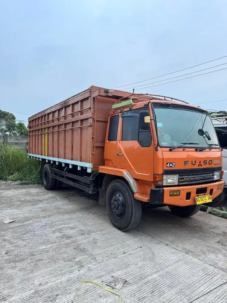 Dijual truk fuso