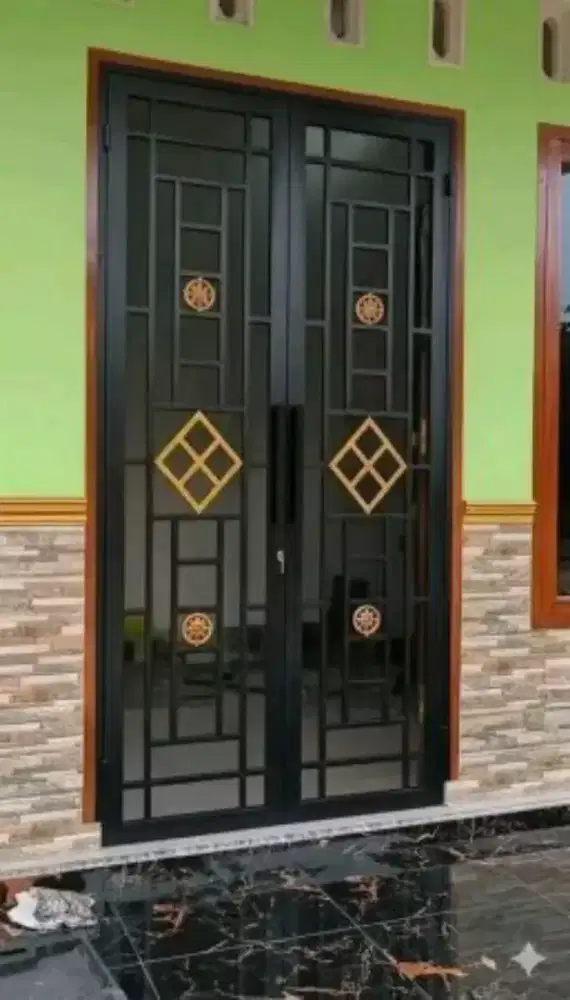 Pintu dobel / Cassa nyamuk