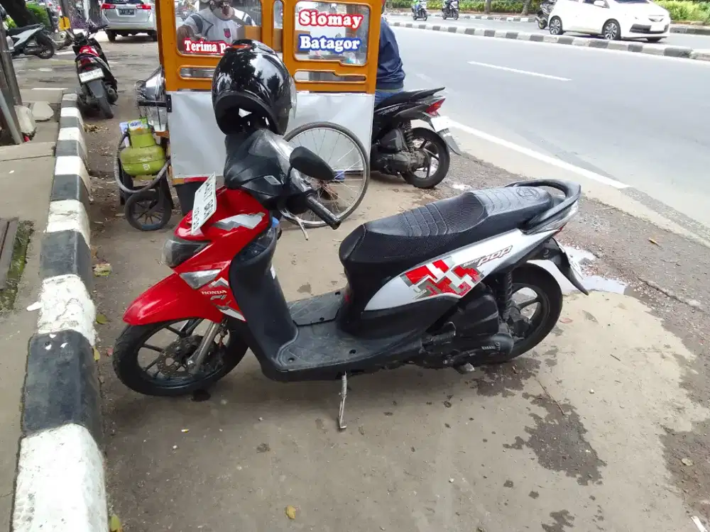 Honda beat pop th 2015