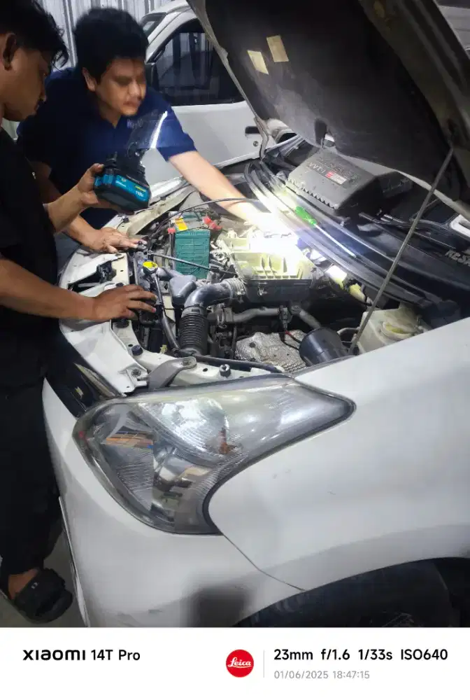 Dicari Admin Bengkel dan Senior Mekanik MOBIL