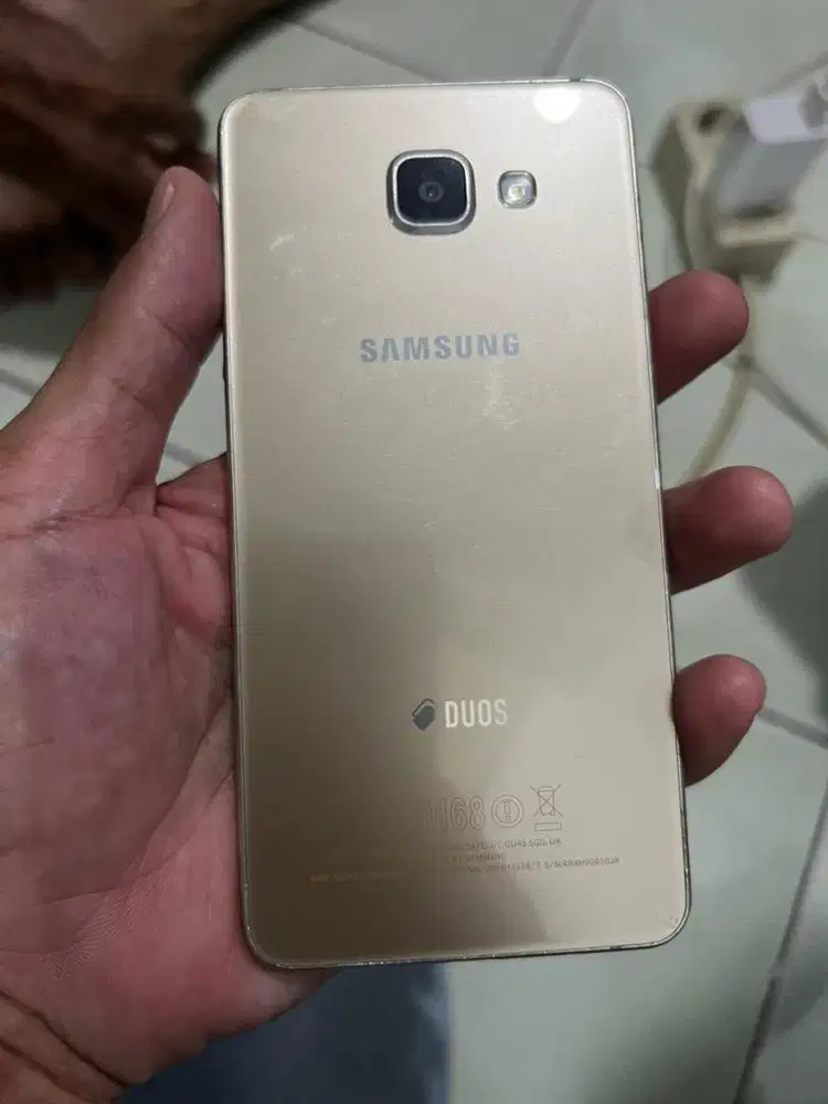 Samsung A310 Ram 2/16gb Masih ting ting ( Hp Dan kabel Cas aja yah )
