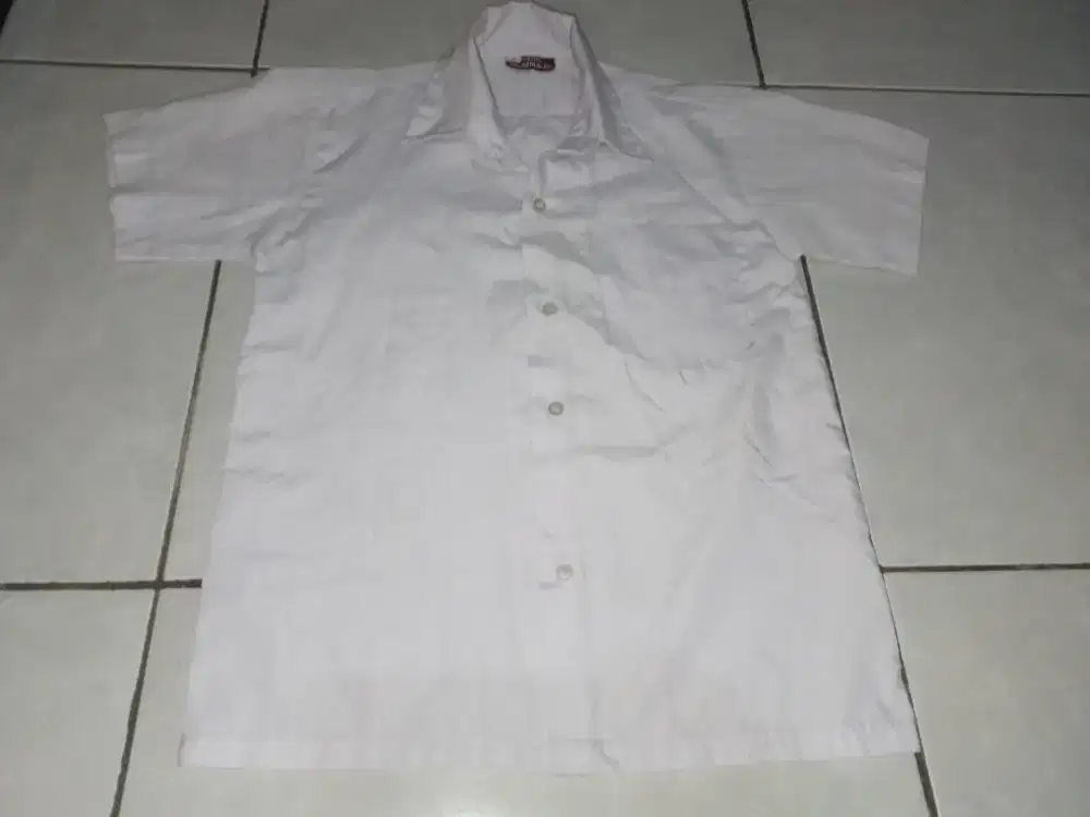 Baju seragam sekolah anak cewek,putih2,baju kemeja P55 L38+rok P50 L35