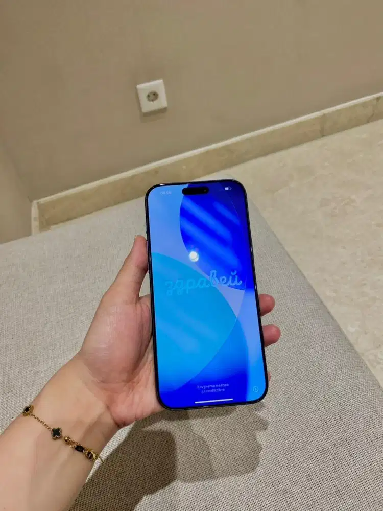 WTS IPHONE 17 promax deep blue