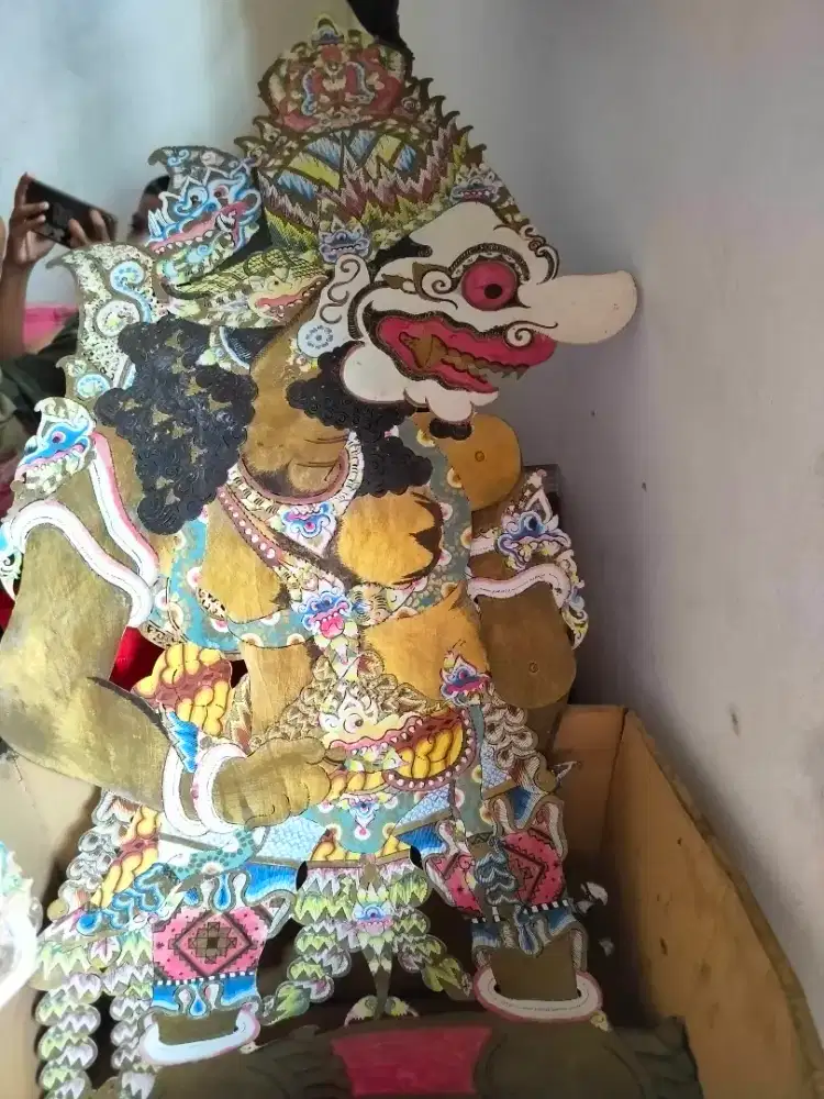wayang Buto dan wayang hanoman