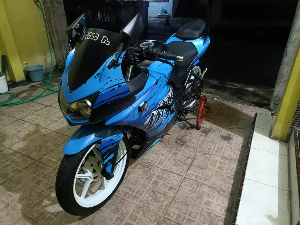 Kawasaki Ninja 250 Karbu tahun 2009