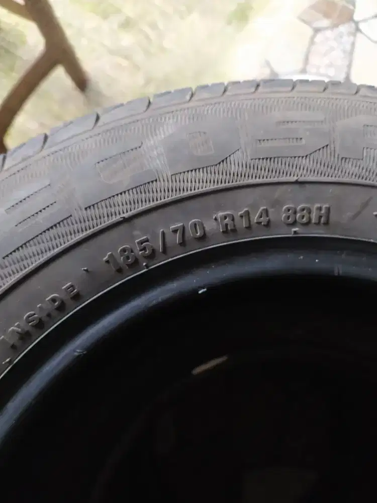 Ban mobil untuk avanza