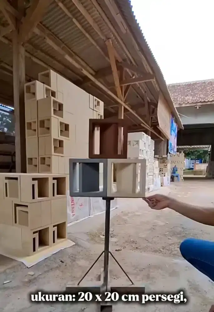 Roster beton berbagai macam motif barang