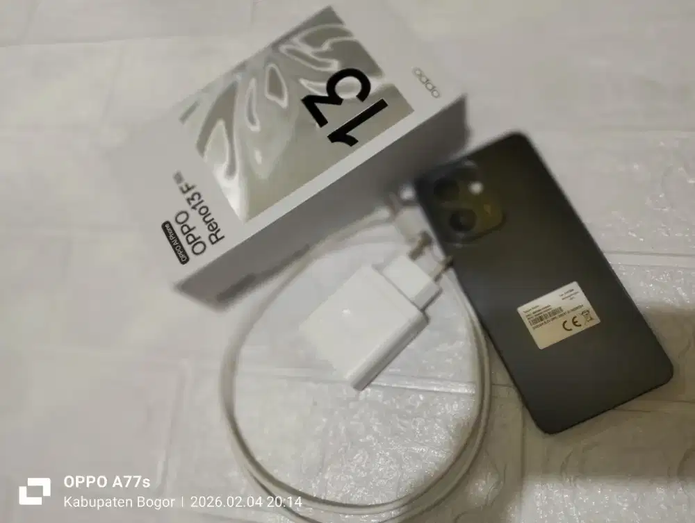 Dijual hp Oppo Reno 13 f 5G full set no minus