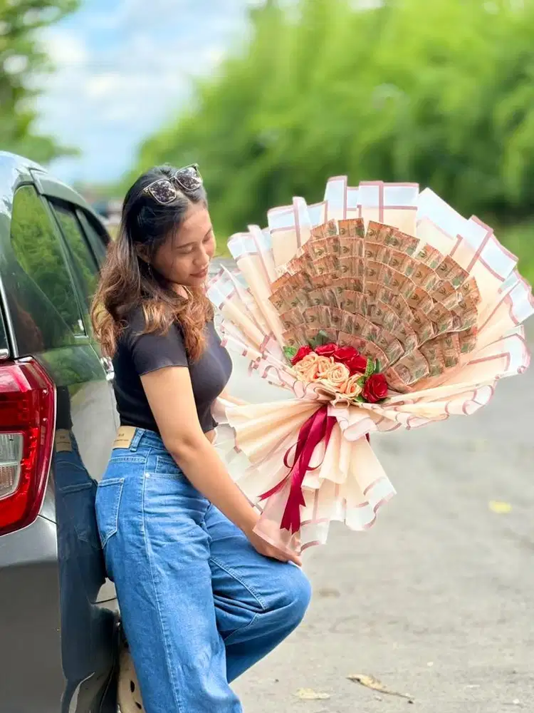 Bouquet Buket Bucket Money Kado Hadiah Gift Ultah Wisuda Valentine