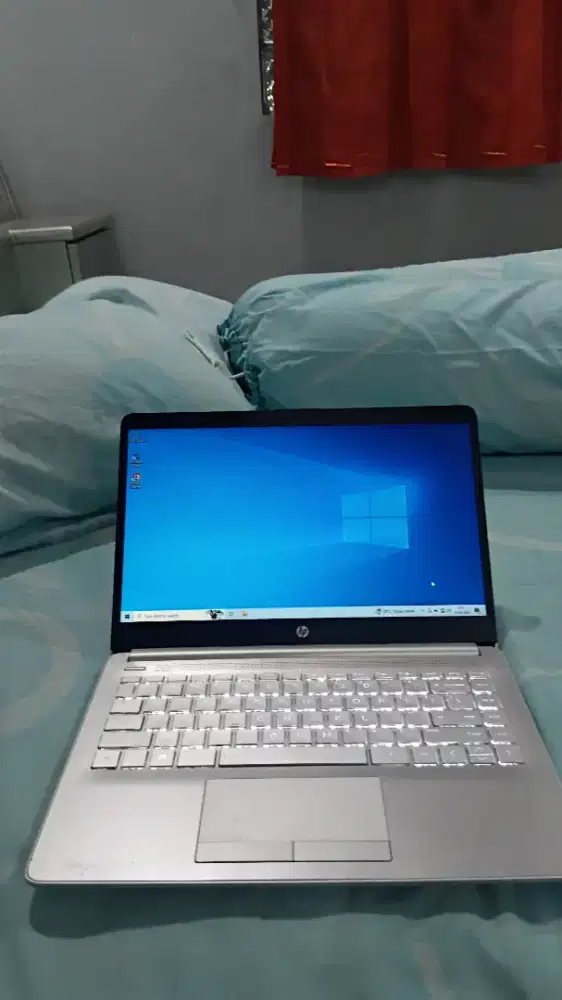 Laptop HP 14S AMD A4 backlight