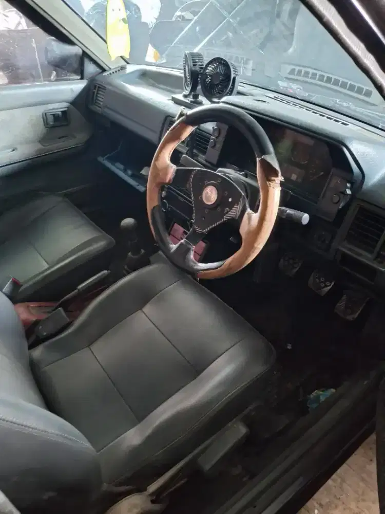 Mazda 323 Elite 1986 Dapat Aki Baru