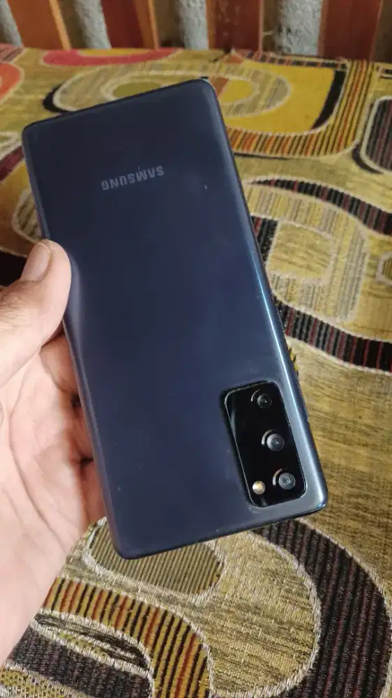 Samsung S20 FE snapragon 8/128gb