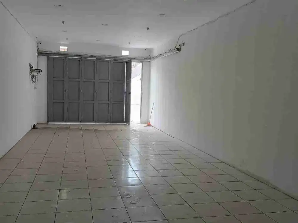 Disewakan Ruko Baru Logam Cocok Untuk Usaha/Kantor Daerah Ramai