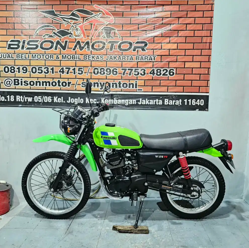 ISTIMEWA! KAWASAKI W175 TR W 175 TR TAHUN 2023 / 2022 HIJAU