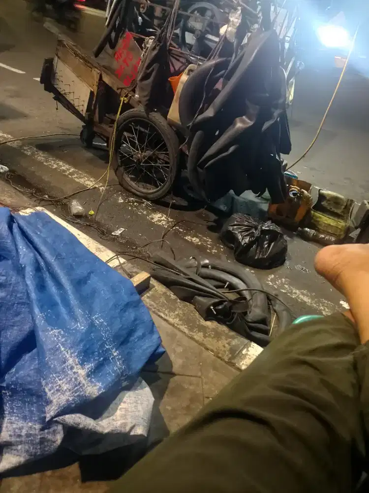 Lowongan kerja jaga bengkel tambal ban