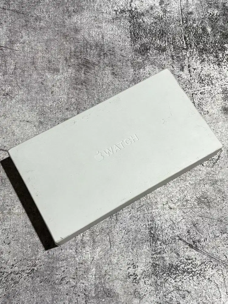 Apple Watch Ultra 2 49mm Titanium Inter  ( BNOB )