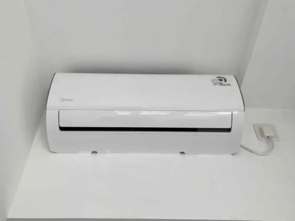 Disewakan Apartemen Tokyo Riverside Pik2 studio kosongan ac1 13jt/thn