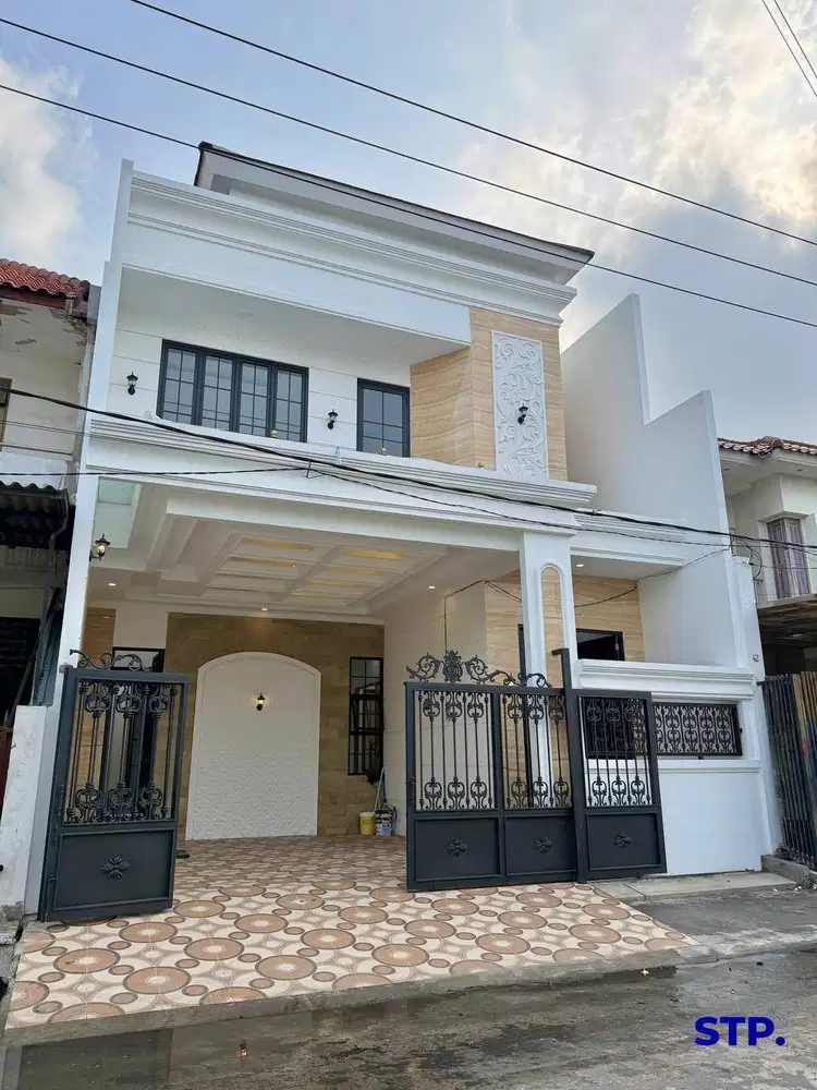 Rumah baru Classic-style di Babatan Pantai, Kenjeran