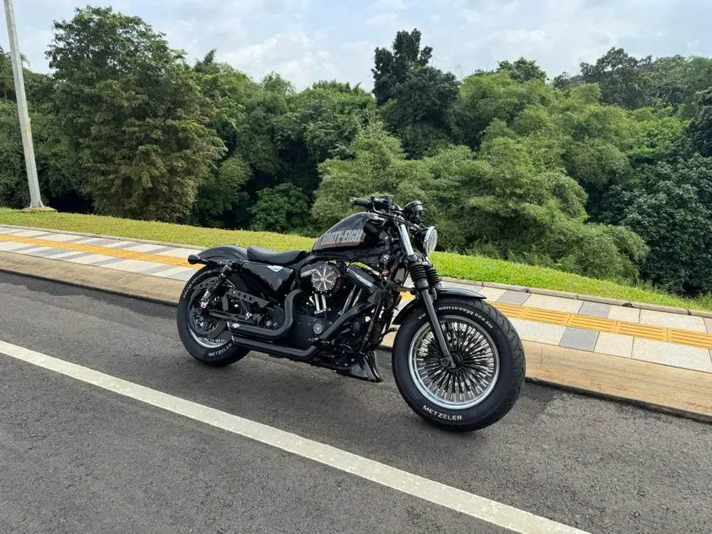 Dijual Harley Davidson Sportster Forty Eight 48 2013 LOW KM MODIF