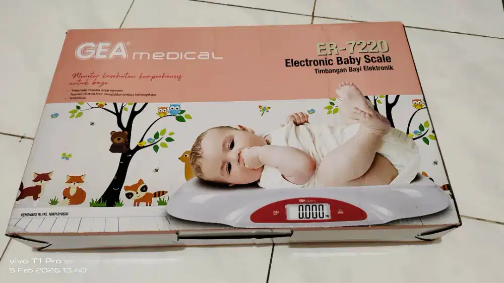 Timbangan bayi digital