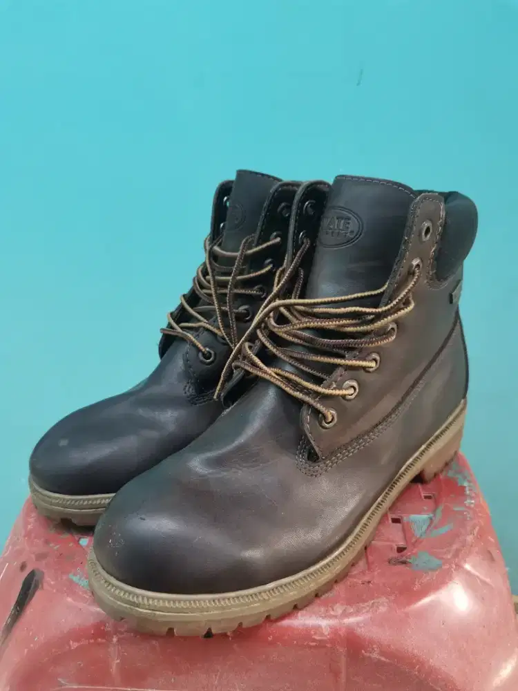 sepatu outdoor boots