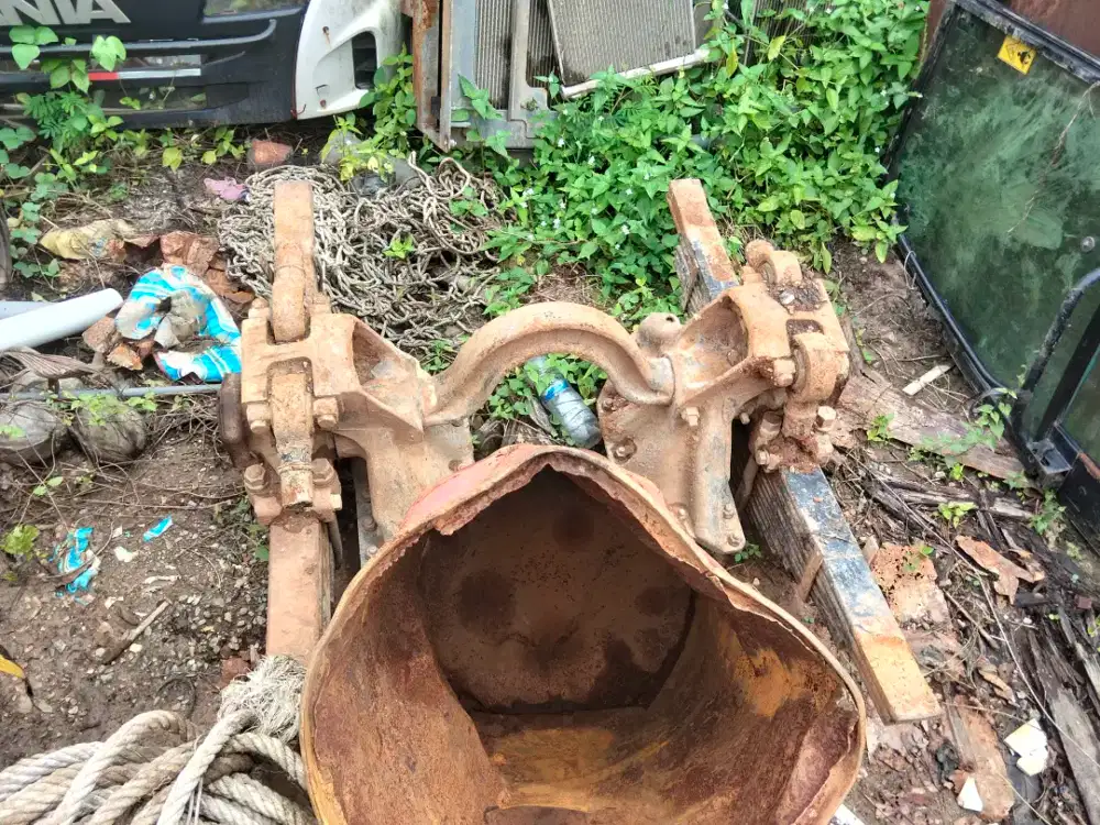 bak trinion/pangkon gardan