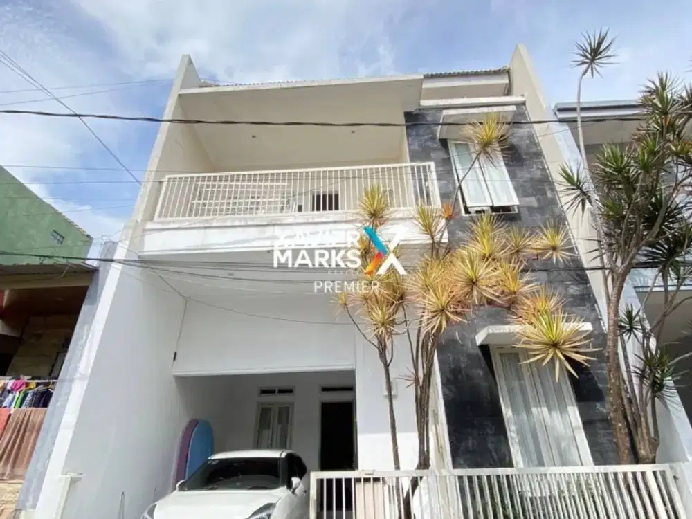 Dijual Rumah Konsep Villa Full Furnish Dekat Banyak Wisata di Batu