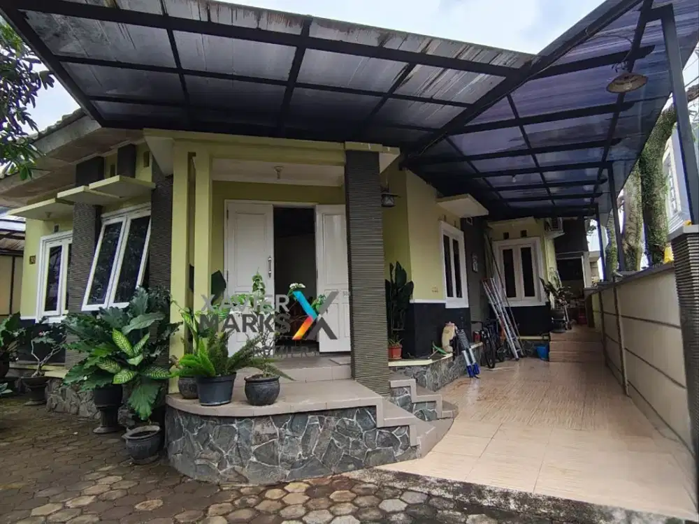 Dijual Rumah Luas Area Sekolah dan Kampus  Prestisius di Tidar Malang