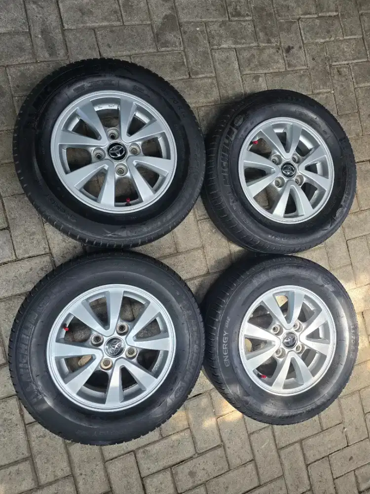 Velg R14 Grand New Avanza 2016 (G) Ori Mobil+Ban Michelin Energy XM2