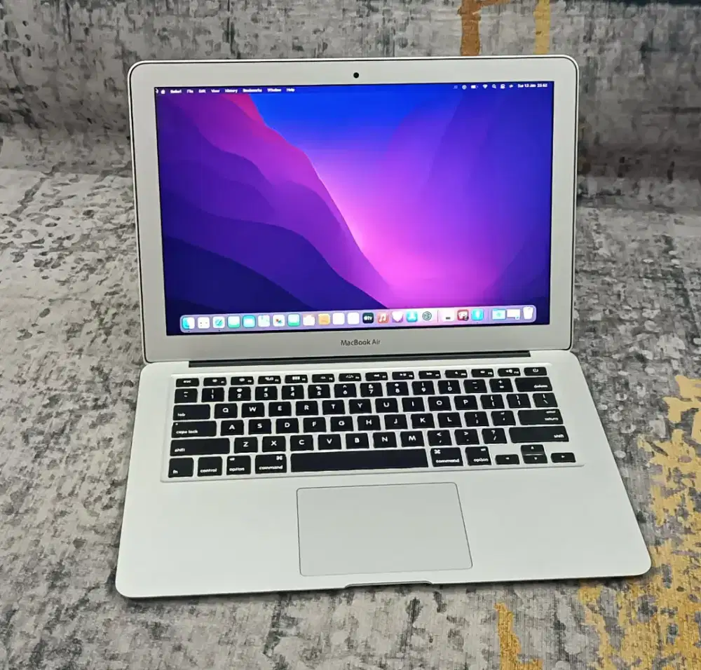 MacBook Air 13 2017 Core i5 8GB 512GB Ex iBox Like New
